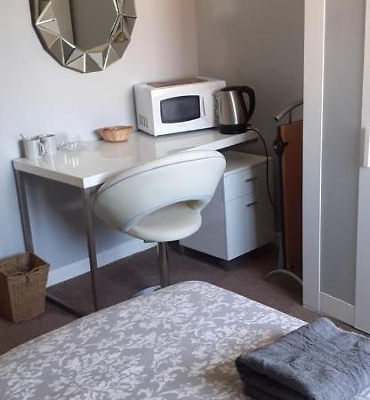 Constantine Court Homestay Shepton Mallet Buitenkant foto